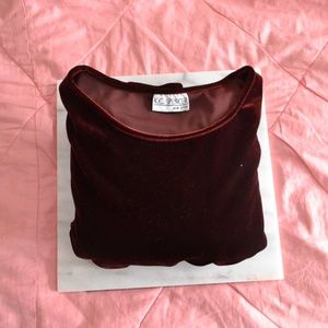 V E L V E T  D R E S S  //